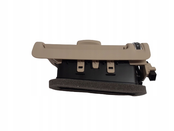 фото №13, Решётка обдув audi a6 a7 4g0819210g