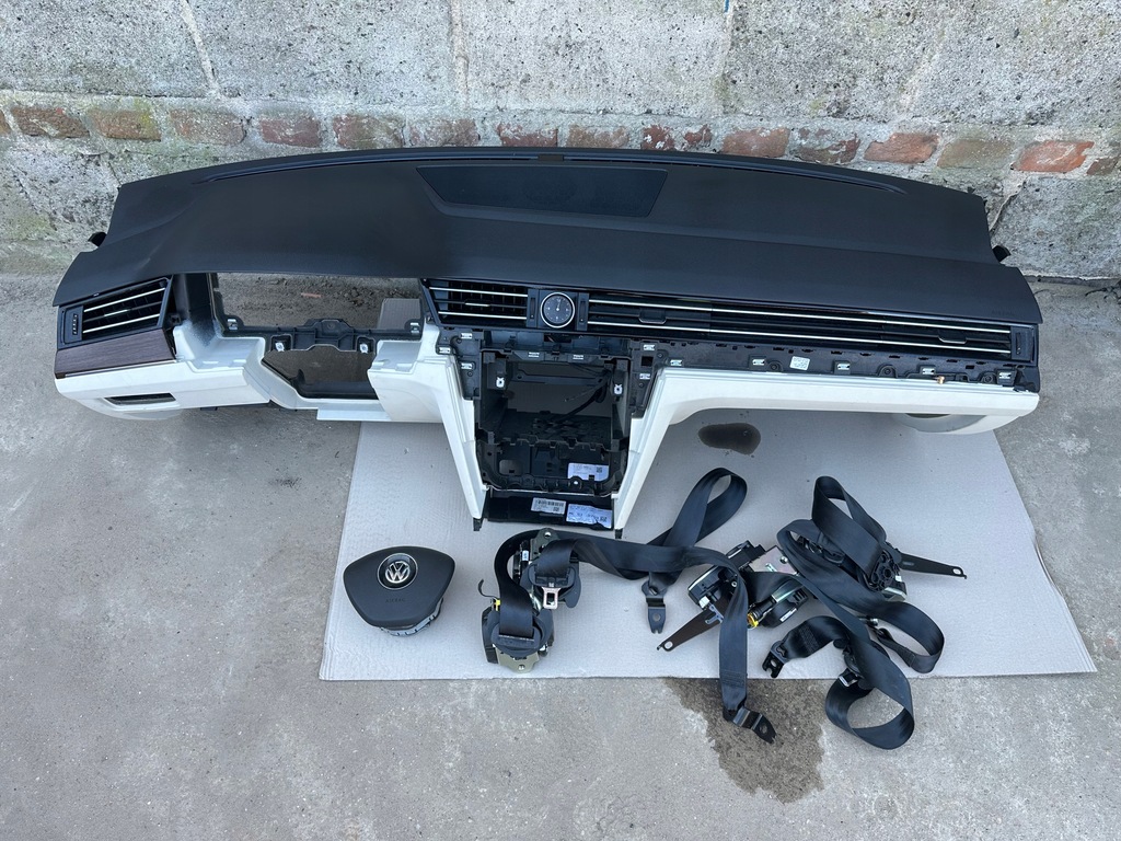 фото №9, Консоль подушка безопасности подушки безопасности vw passat b8 оригинал