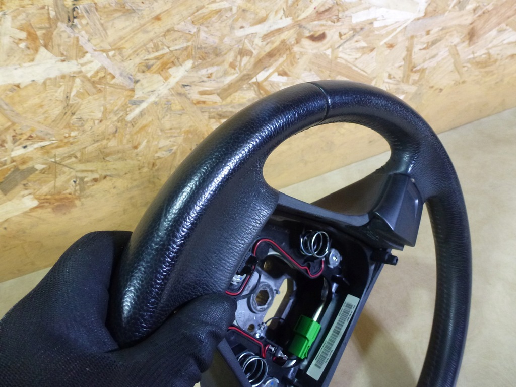 фото №8, Volvo v50 повітропровід шкіра