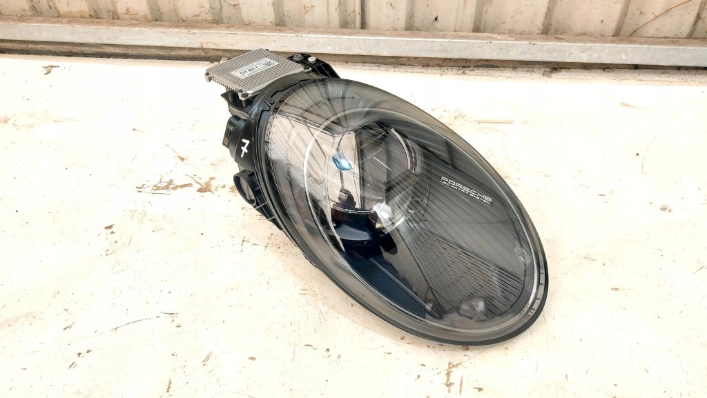 Porsche 992 лампа передня перед права 9p5941086d Ціна