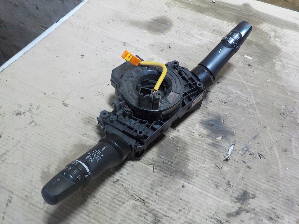 фото №7, Space star 1.0 перемикач комбінований 8617a010