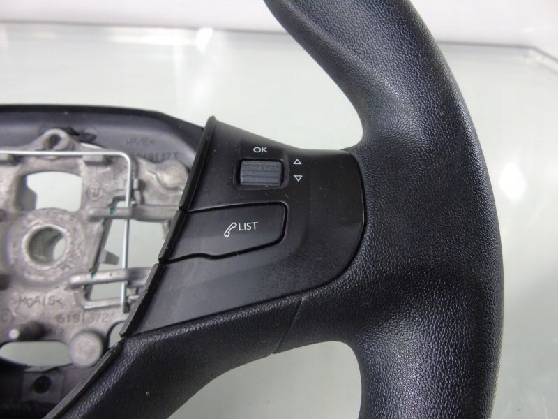 фото №5, Peugeot 208 воздуховод колесо