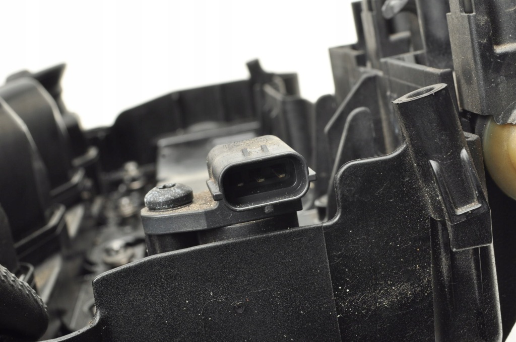 Volvo xc60 i крышка клапанов 31401505 Киев