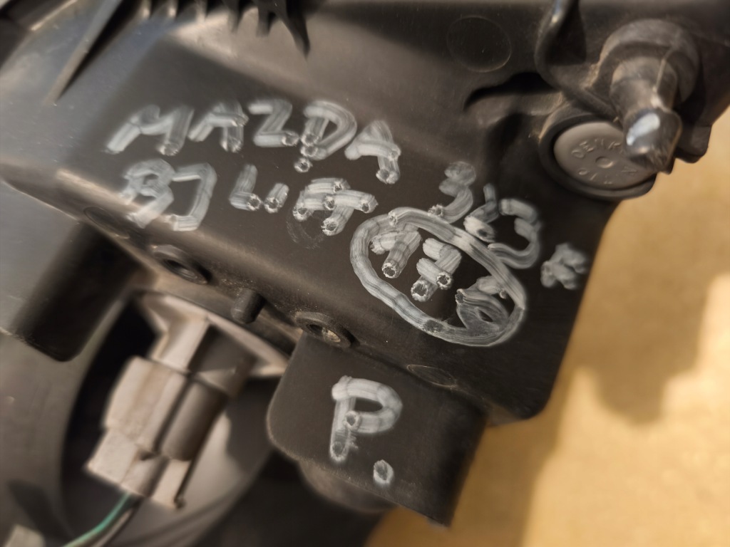 Mazda 323f bj рестайлінг  фара лівий 176 Ціна