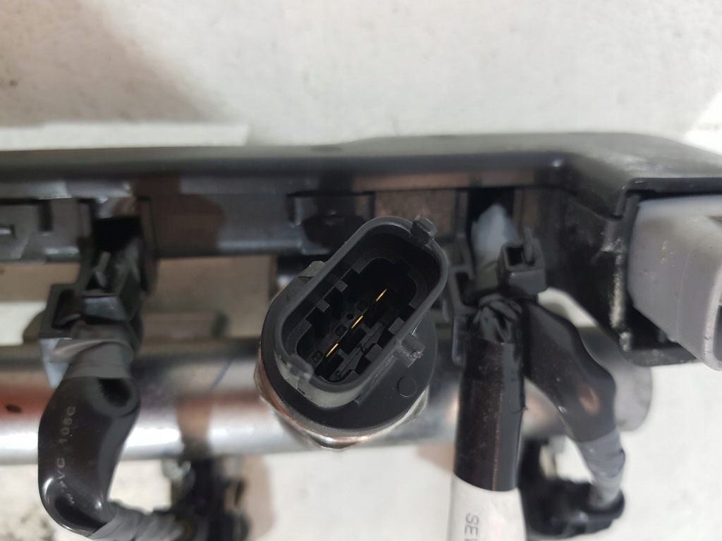 фото №6, Молдинг упорскування форсунки 0261500754 suzuki sx4 swift s-cross 1.4t k14d