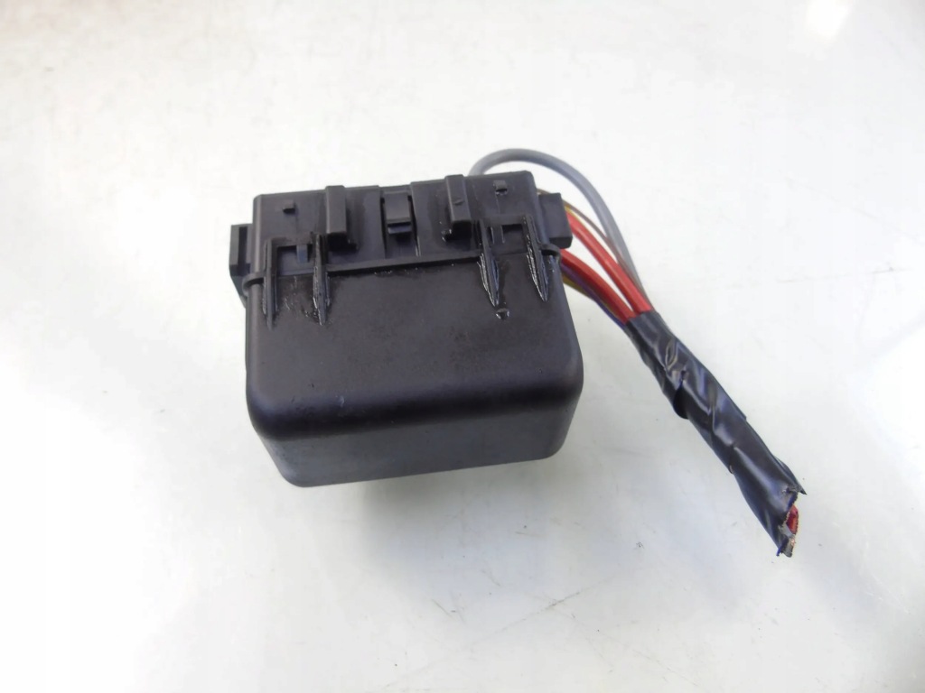 фото №2, Коробка реле renault clio iv 8200222933