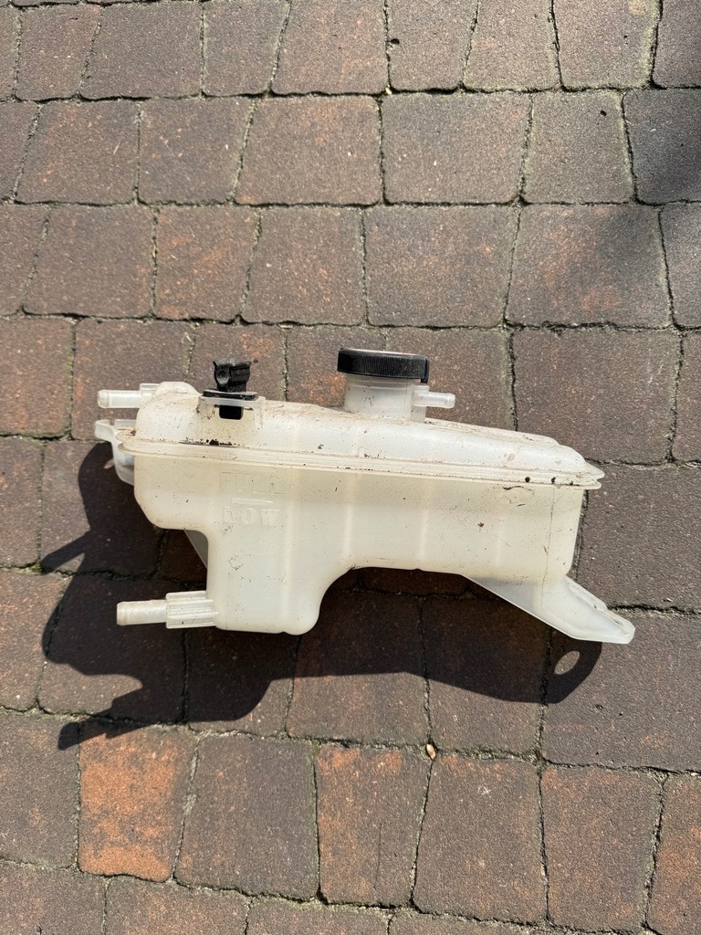 фото №1, Toyota rav4 rav 4 iv 2015 2016 2017 бачок расширительный 2.5 hybrid