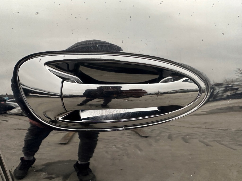 фото №1, Ручка двері правий перед porsche panamera 970 eu tief schwarz 041