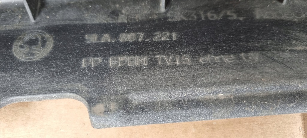 фото №8, Бампер перед передний skoda enyaq iv 5la 2020-