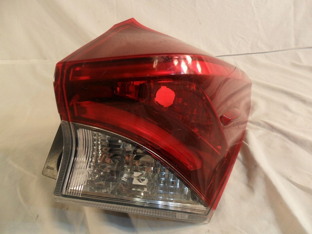 фото №15, Toyota auris ii лампа задня права правий задня