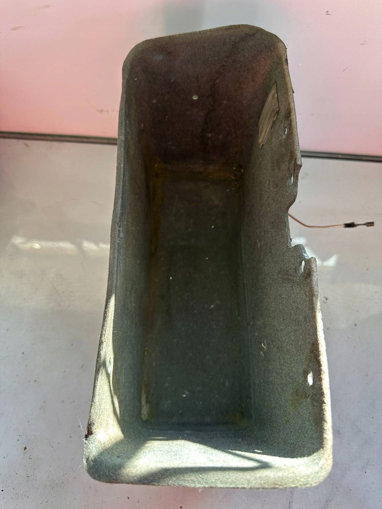 Mercedes-benz w123 1985 другое запчасти салона автомобиля Недорого