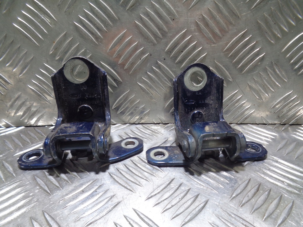 фото №1, Fiesta mk7 петля дверь левая задние c9