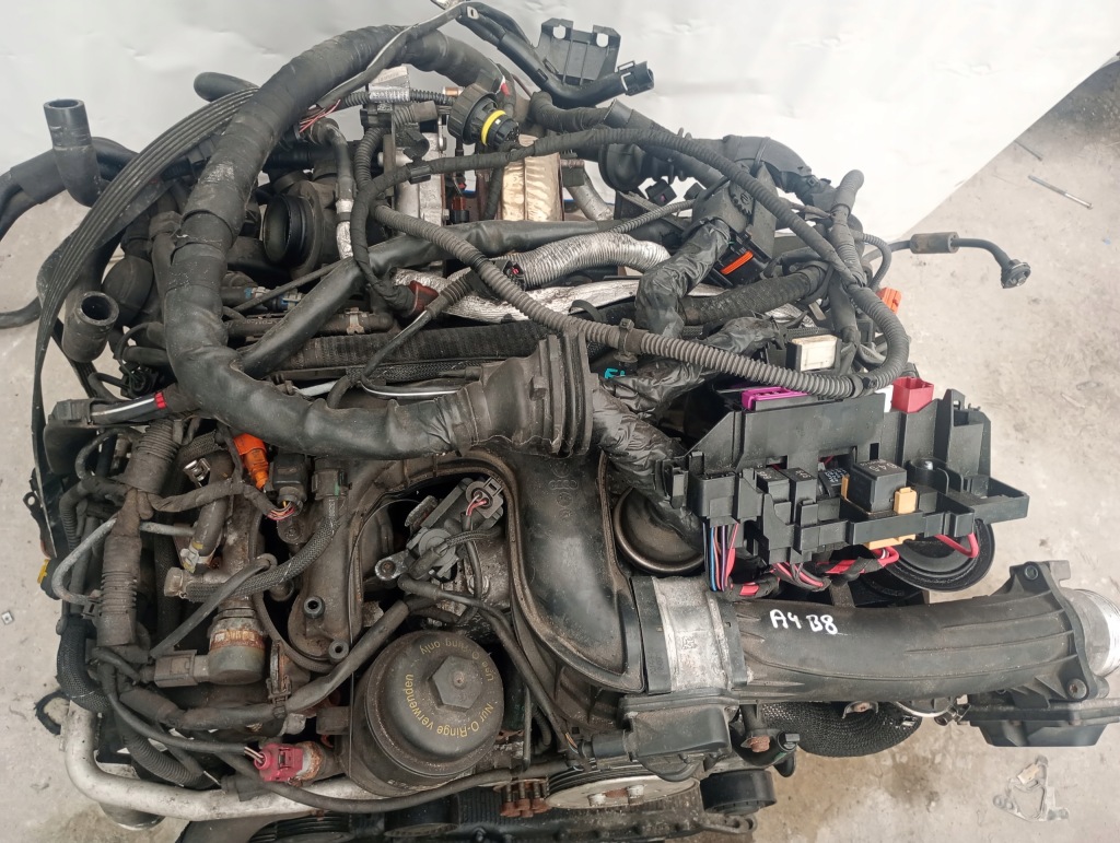 Двигун vw audi a4 b8 a6 c7 3.0tdi v6 cdu голий стійку в Україні