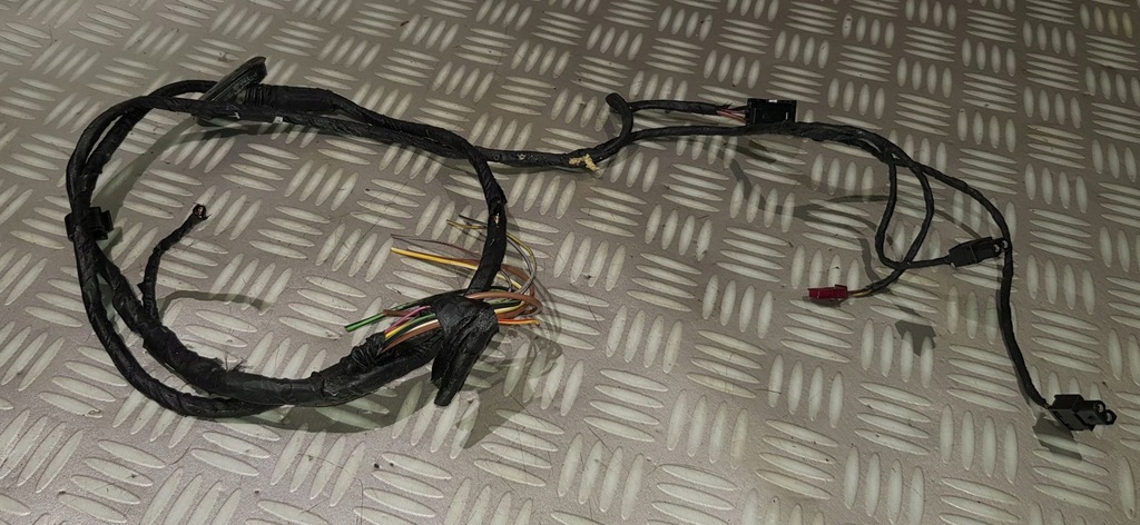 фото №5, Bmw 5 e61 жгут электропроводка кузов крышки багажника разъёмы разъёмы сторона