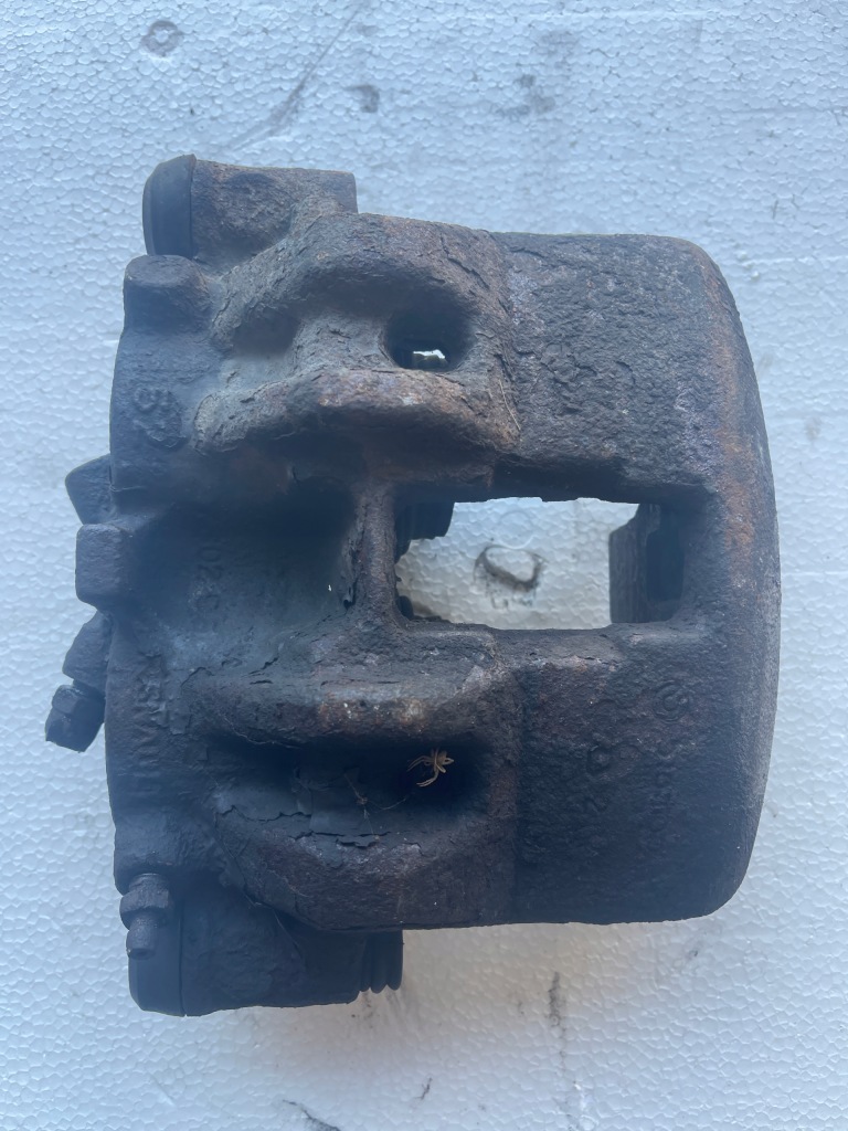 Купити Супорт гальмівний перед mascot mascott правий 98-10r