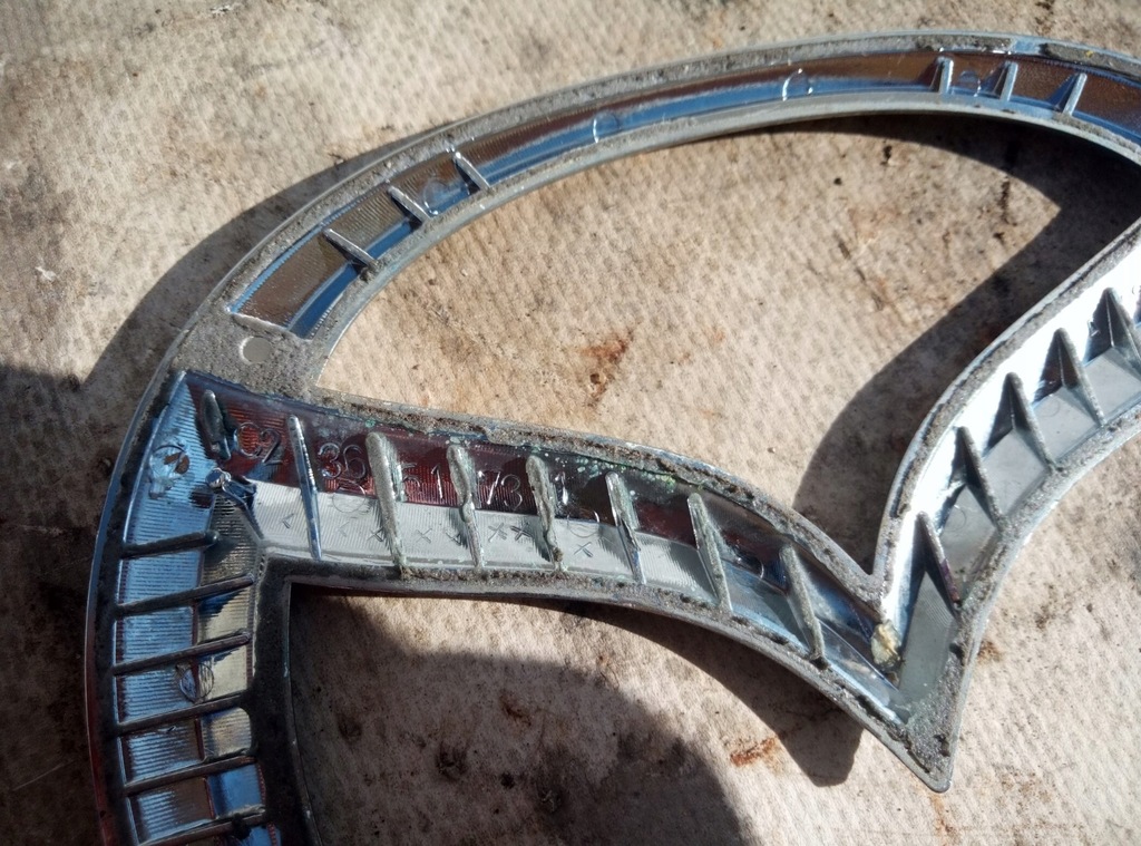 фото №7, Mazda 5 значок эмблема крышки 05- c23651731