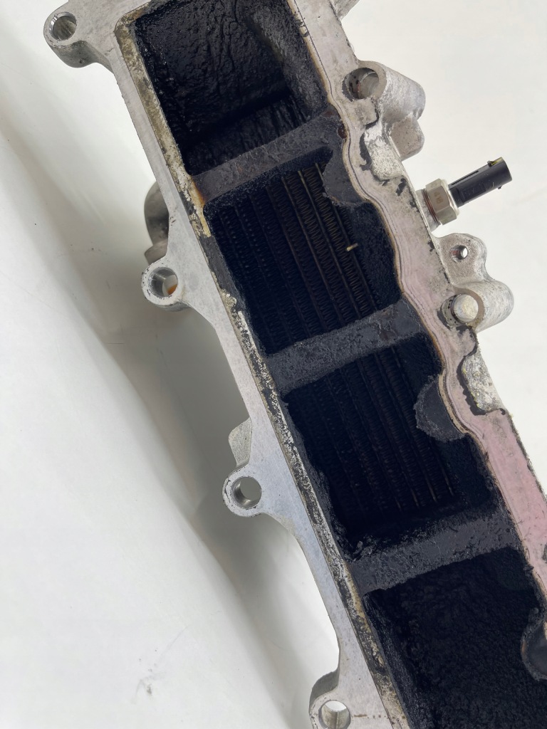 Купить Audi a6 c7 2.0 tdi коллектор впускной  интеркулер полный оригинал!