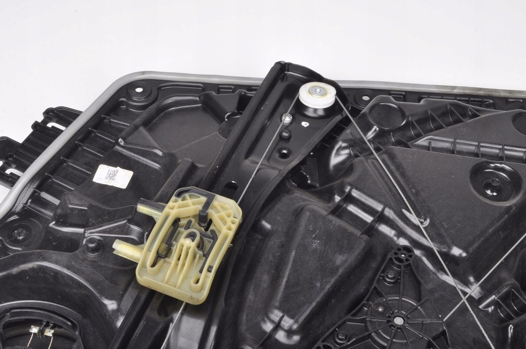 фото №8, Mercedes w177 подъемник механизм стекло левый перед