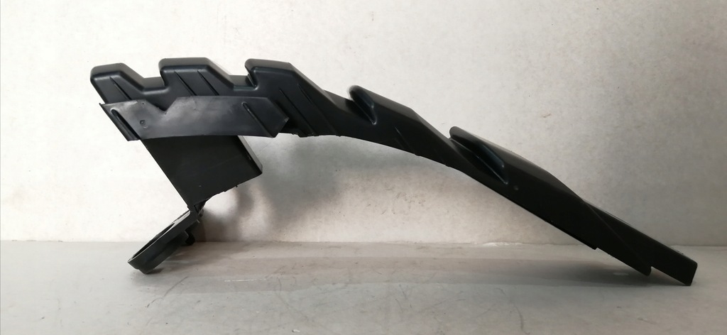 фото №6, Напрямна бампера лівий задня jaguar f-pace x761