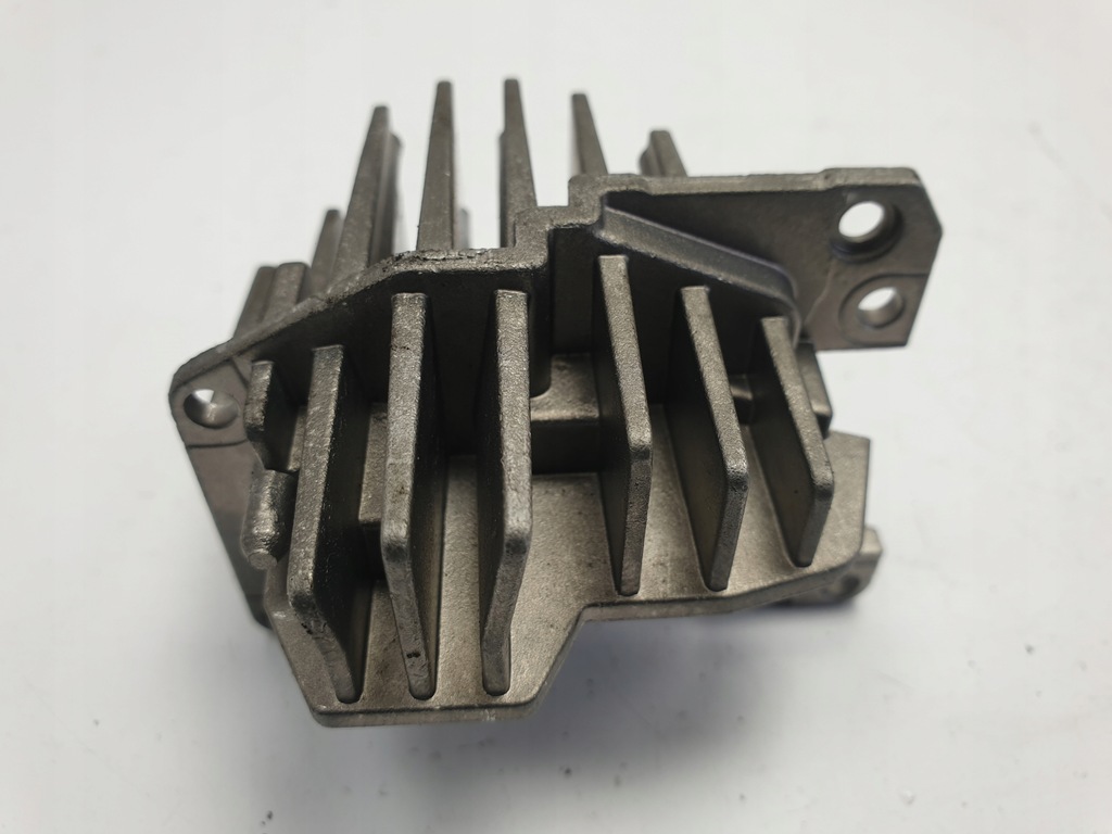 фото №1, Mercedes a205 w205 преобразователь jeż g160528 модуль