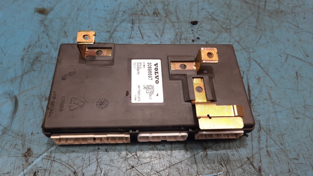 фото №1, Модуль комфорта 30896697 volvo s40 v40 lift 00-04r