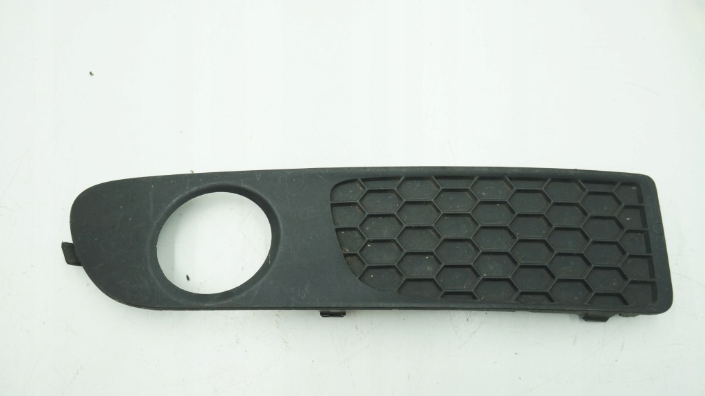 фото №1, Volvo оригінальний номер 30655930 заглушка решітка бампера