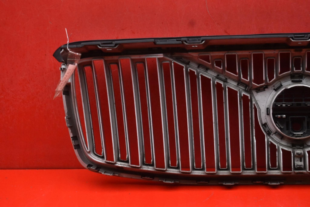 Решітка  решітка радіатора хром 31479207 volvo xc90 2 2 14-20 Ціна