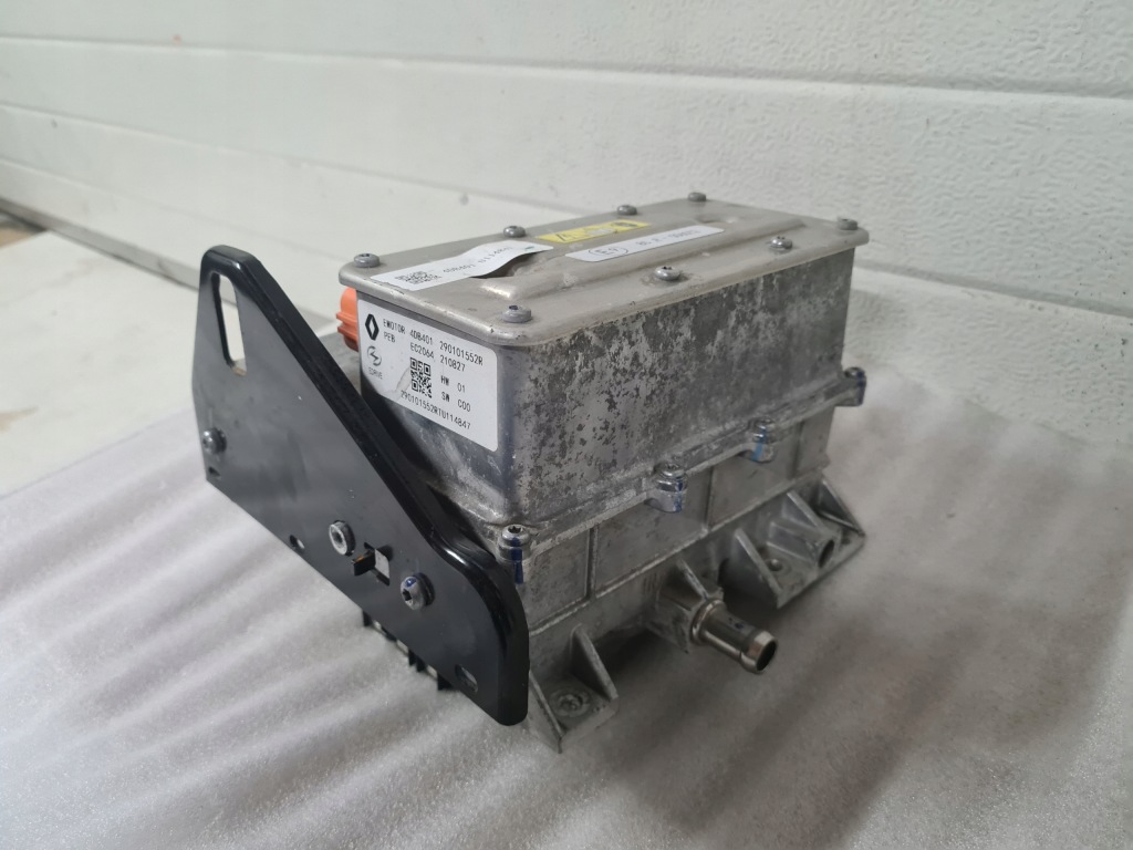 фото №4, Інвертор dacia spring