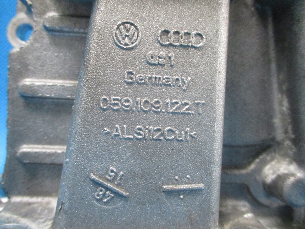 фото №3, Крышка распределительного вала audi 3.0 tdi 059109122t