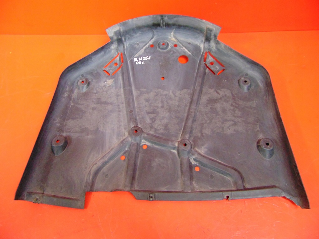 фото №1, Mercedes r-klasa 251 w251 защита подвеска колеса запасного a2516190538