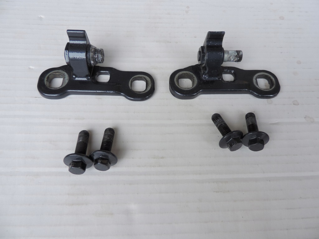 фото №1, Volvo v60 v-60 ii 2018 2019 2020 петля петлі правий задня