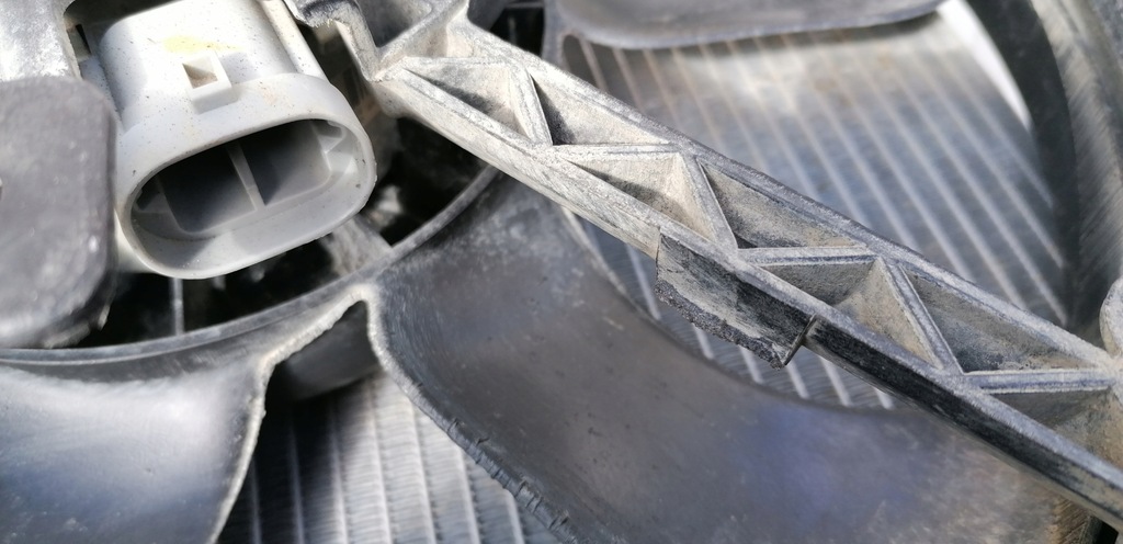 фото №13, Dacia duster ii вентилятор радиатора 214811626r 22r.