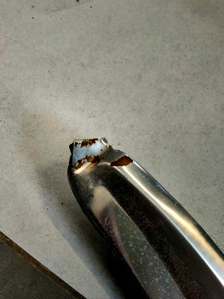 Молдинг широкая nadszybia передний mercedes 107 кабриолет Цена