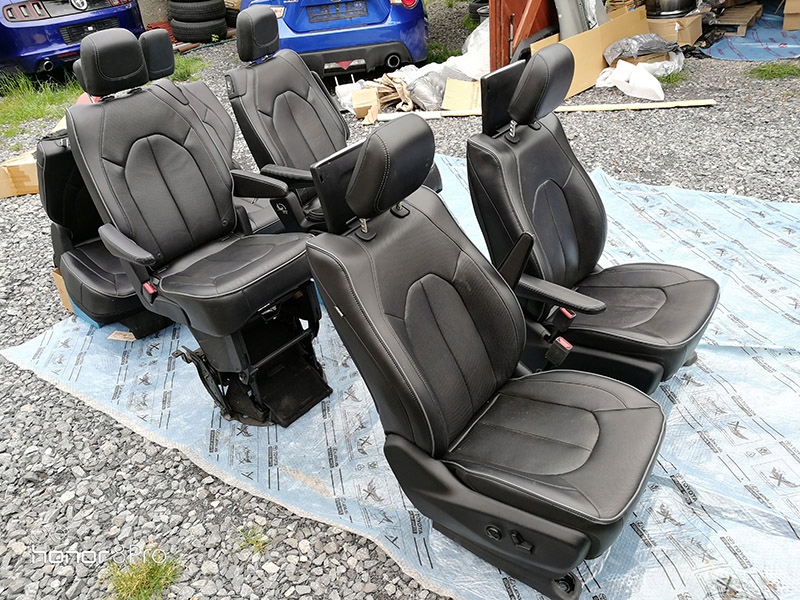 фото №9, Chrysler pacifica 2018 сидіння чорні сидіння шкіра