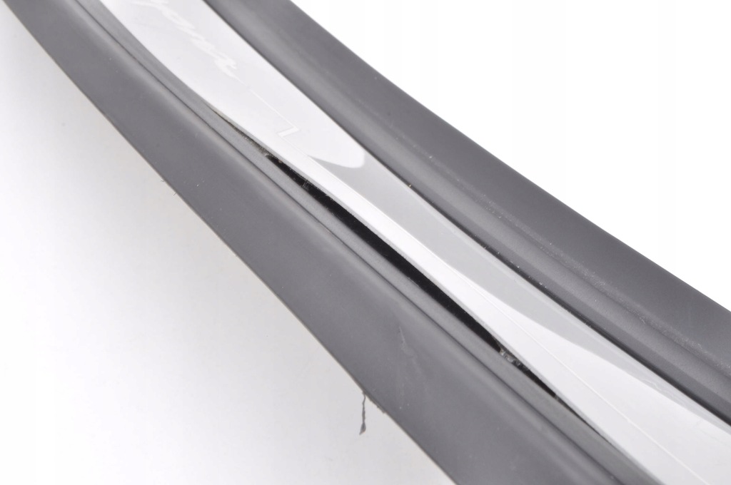 фото №6, Toyota supra mk5 gr накладка порог правая 23r 7429632