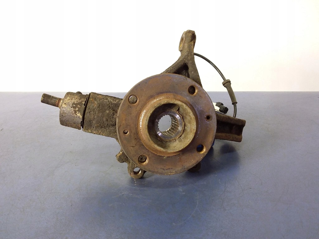 фото №1, Citroen c4 i 1.6b поворотный кулак ступица правая перед