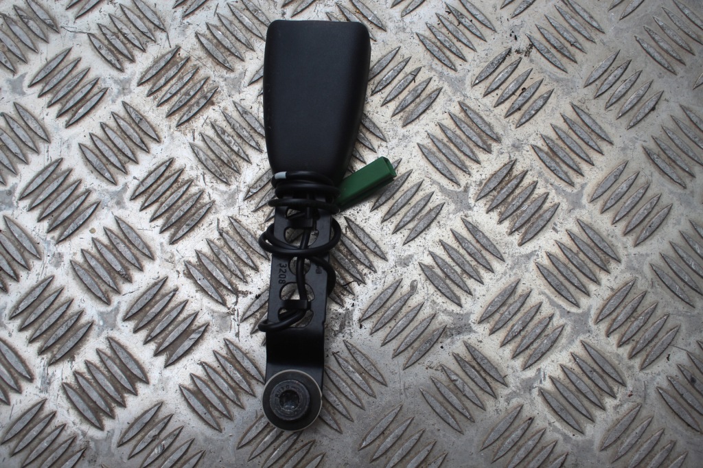 Купить Клипса поперечина левый перед volvo xc70 1