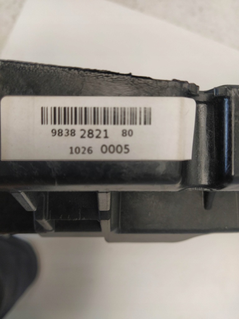 фото №13, Citroen c4 iii pas передний усилитель 9823718480