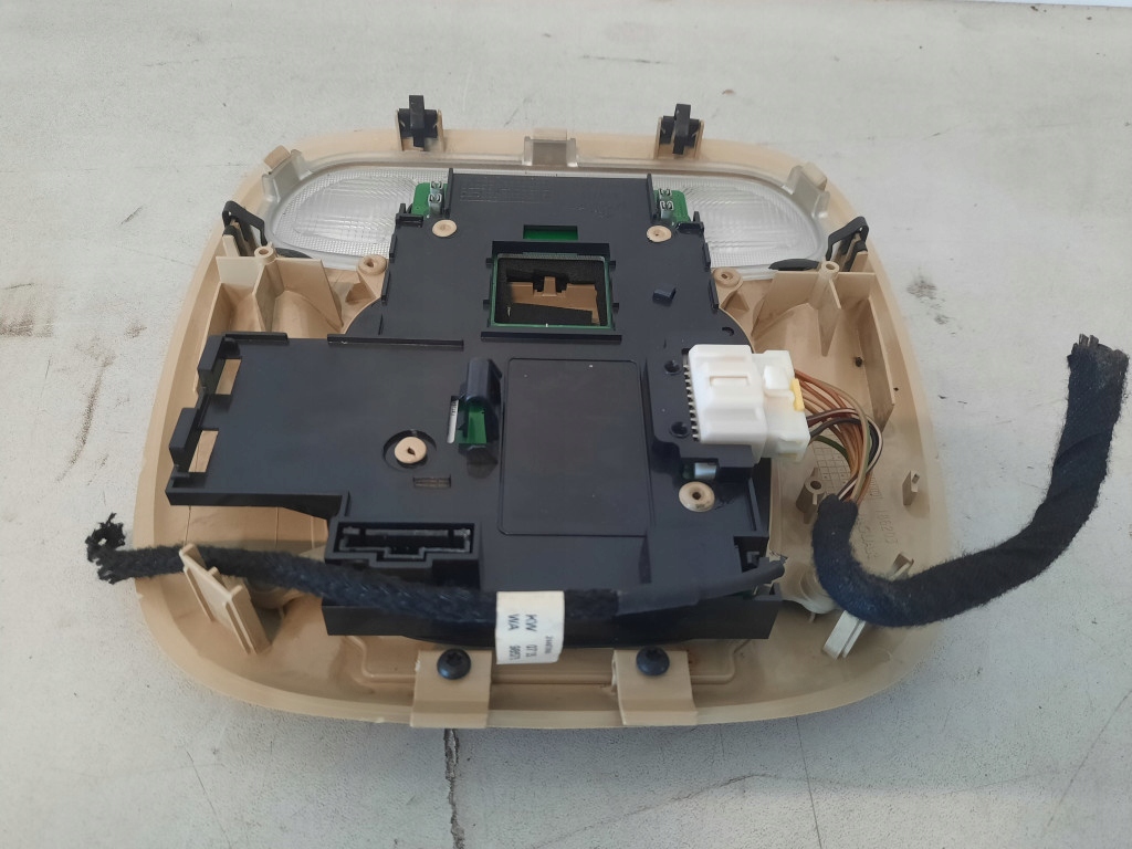 фото №5, Jaguar x-typev 01-07 лампа потолочный освещение кабины перед 186203