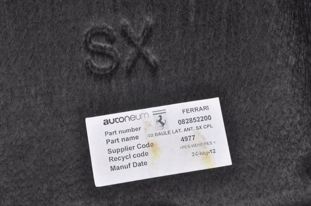 Ferrari california накладка кришка обшивка 082852200 Зі Шроту