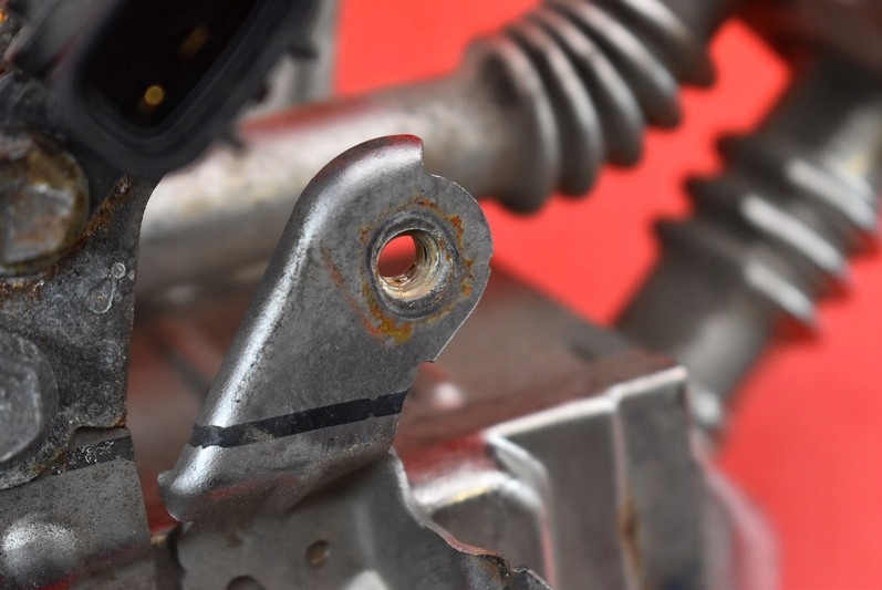 фото №10, Радіатор вихлопних газів egr 25601-33070 toyota yaris 3 iii 1.4 d-4d 90 km 10-14