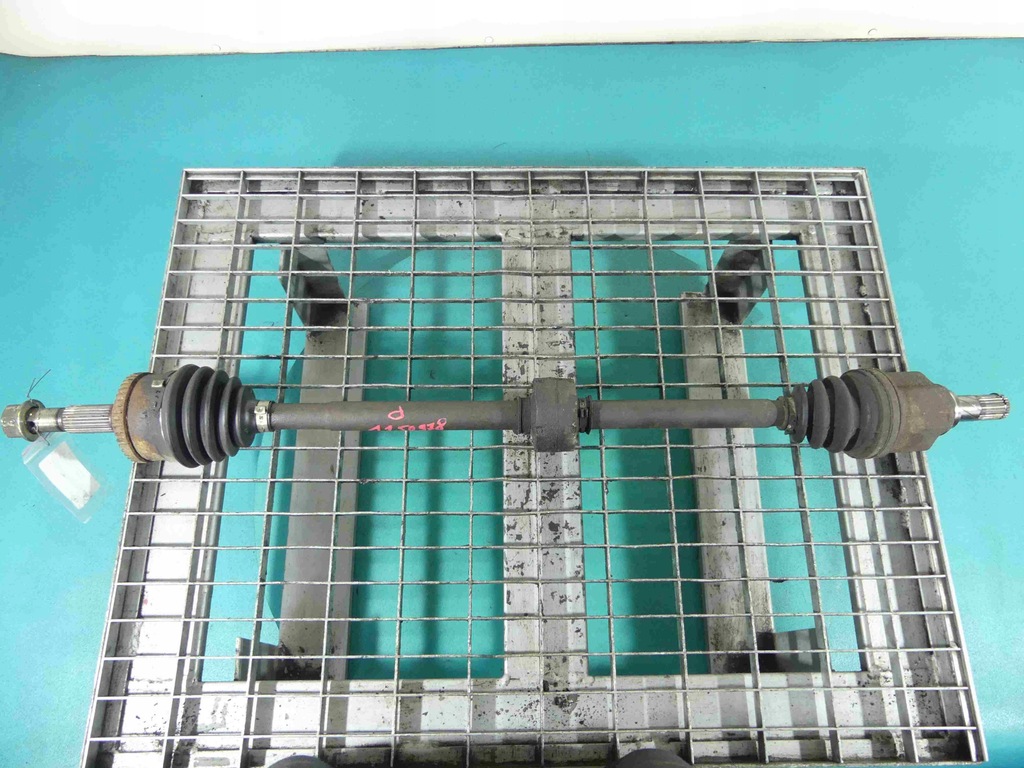 фото №1, Приводной вал правая nissan almera tino 1.8 16v