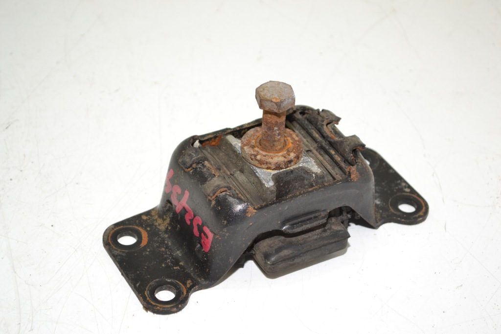 Купить Bmw e34 подушка кронштейн дифференциал задний  задняя