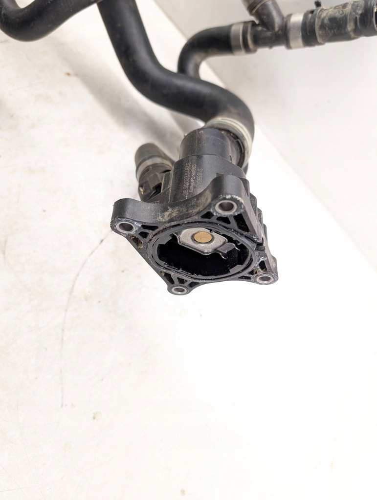 фото №9, Volvo v60 2020 термостат / корпус термостата