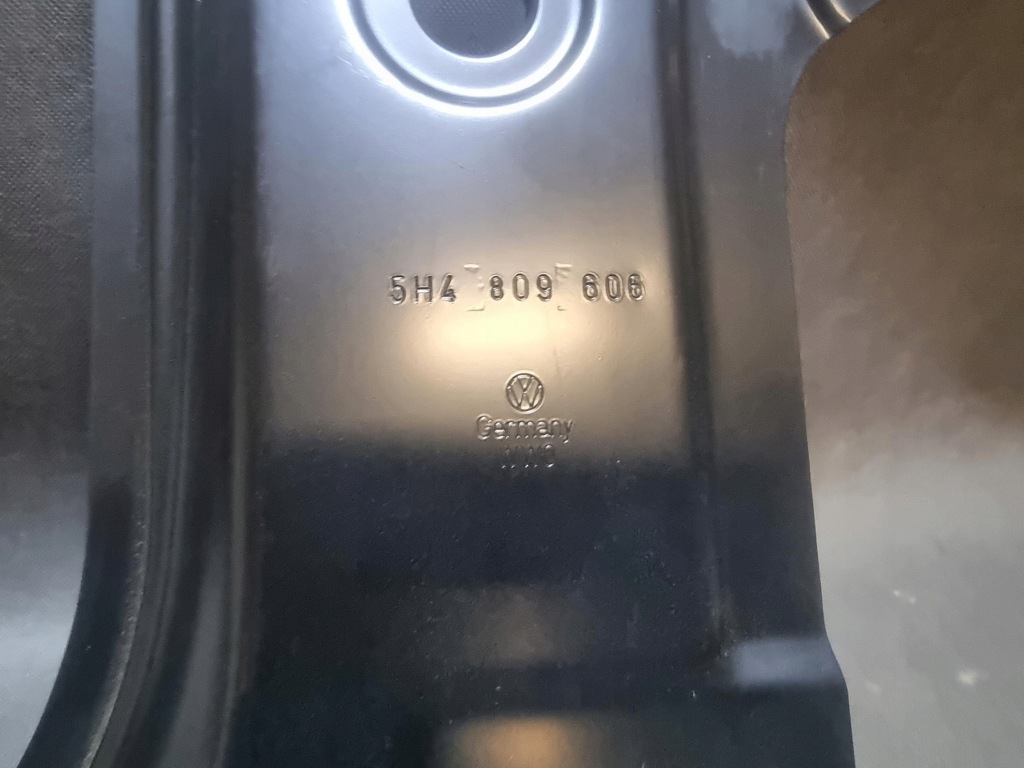 фото №7, Vw golf viii 8 блок двигателя порог обшивка правое