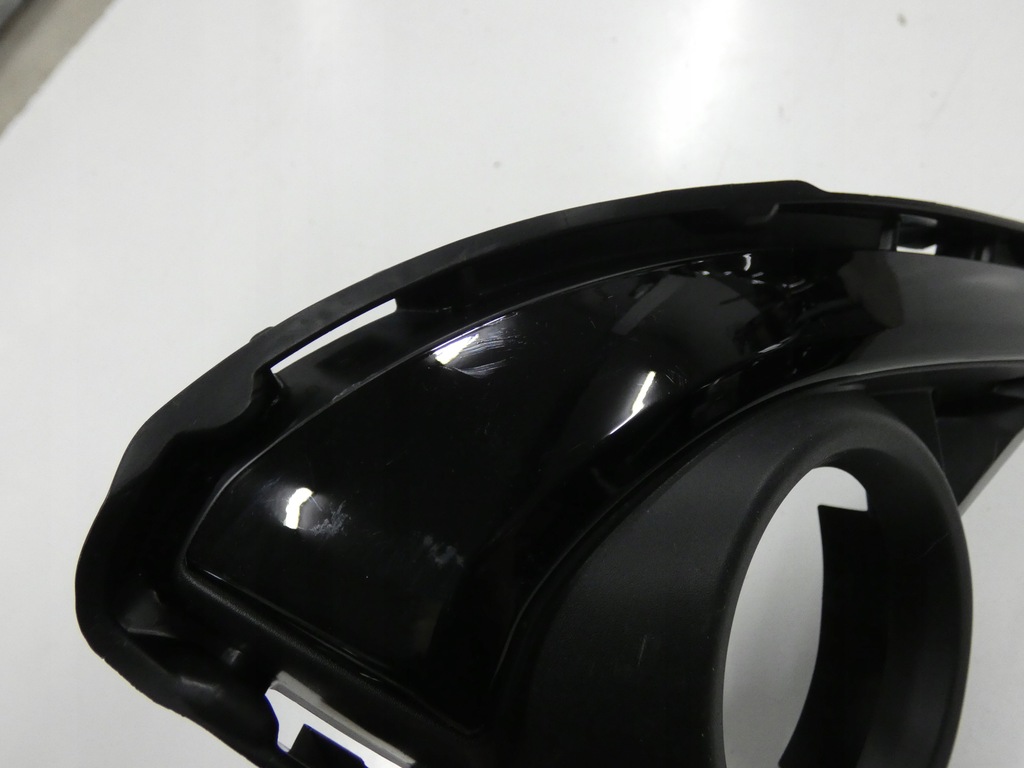 фото №9, Решітка бампера права mazda 2 iii 271.