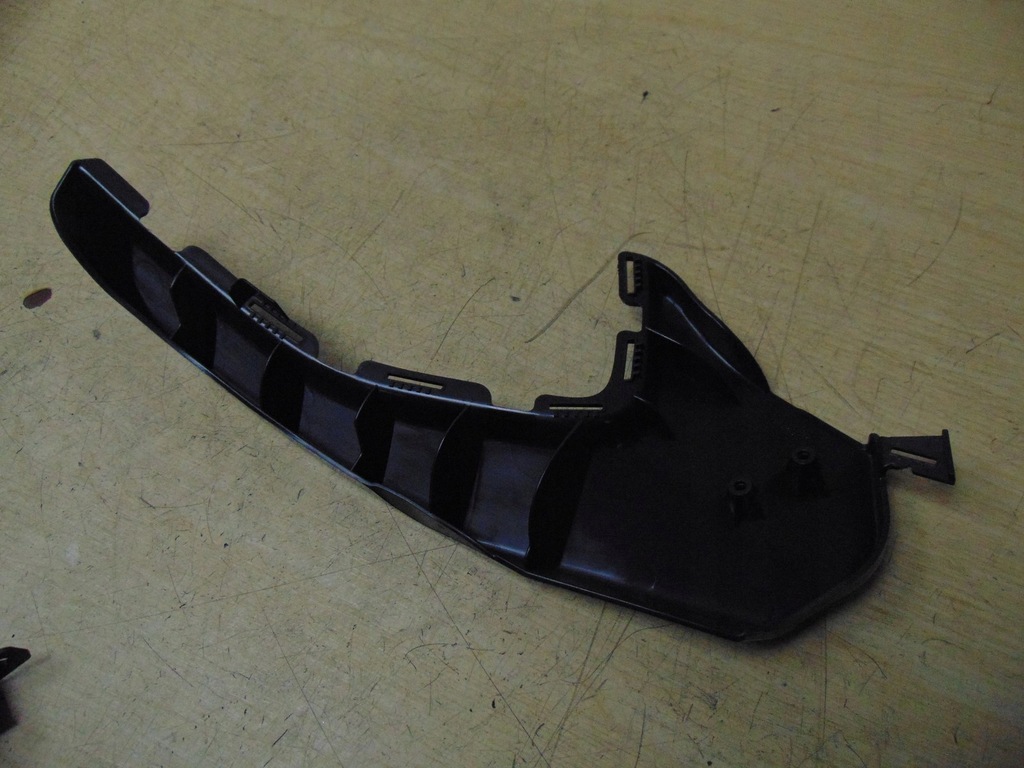 фото №8, Напрямна кронштейн бампера лівий перед audi a6 c8