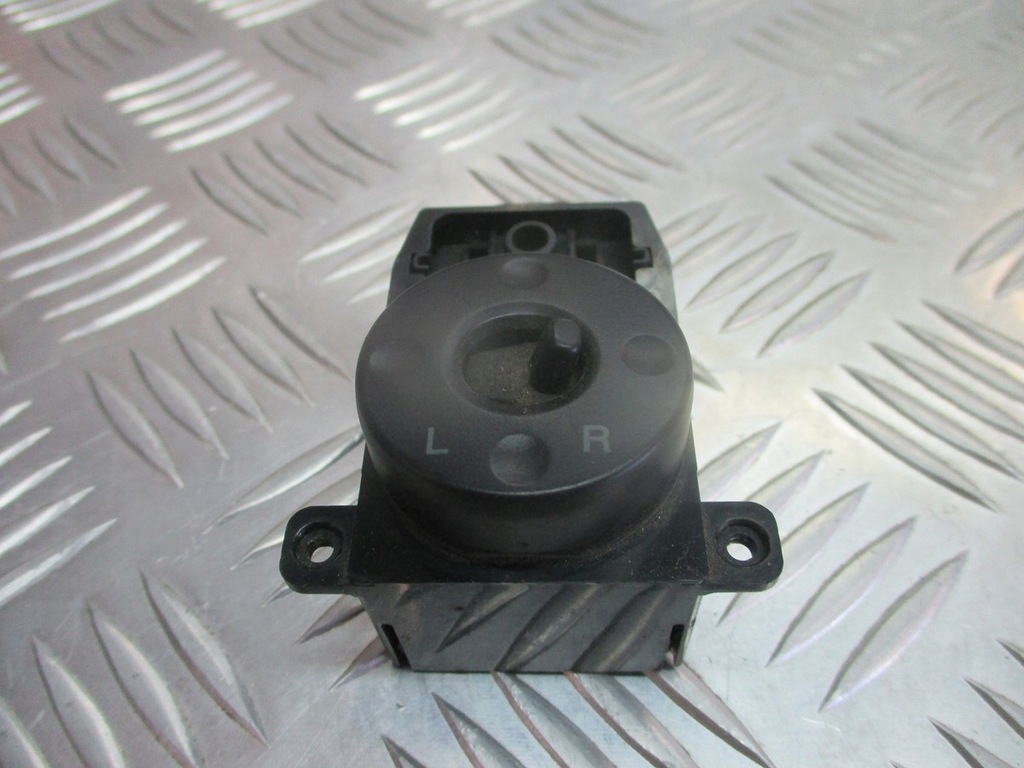 фото №1, Панель регулювання дзеркал daihatsu materia