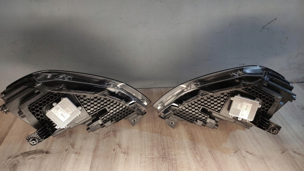 фото №15, Vw caddy iv лампа левая правая передняя перед led