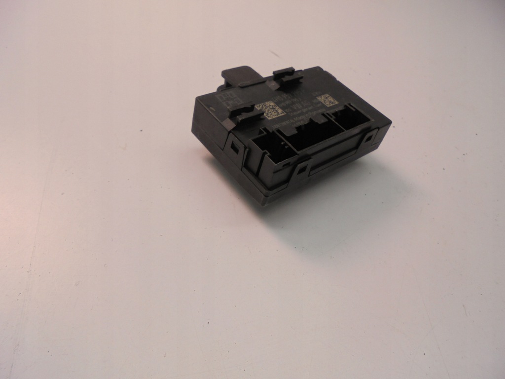 фото №1, Ideal модуль двері лівий задній porsche macan lift 1